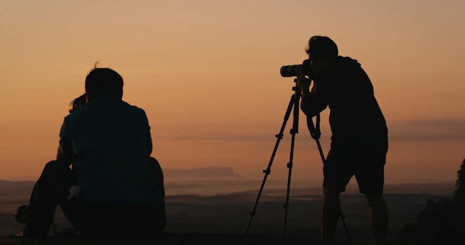 الحياة الليلية في تقاطع وادي الموت. أمسيات صحراوية فريدة لا يمكنك تفويتها